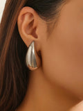 Lianfudai 2024 New Advanced Photosensitive Surface Comma Earrings