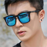 Lianfudai Remotenasa Plastic Square Frame Sunglasses Unisex UV400 Protection Black Shades Fashionable Beach Sunshade Glasses