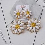 Lianfudai Fashion Crystal Green Earrings White Yellow Flowers Dangle Drop Earring Women Baroque Vintage Style Chrysanthemum Big Eardrop