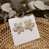 Lianfudai Korean New Arrival Sweet Crystal Holiday Flower Stud Earrings For Women Fashion Elegant Oorbellen Bijoux Party Gifts
