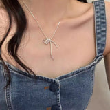 Lianfudai Exquisite Clavicle Chain Elegant Bow Pendant Necklace Fashionable and Simple Jewelry Accessories Collarbone Chain for Women