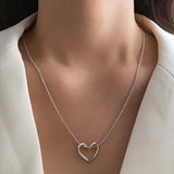 Lianfudai New Simple Hollow Love Heart Pendant Necklace for Women Fashion Creative Geometric Clavicle Chain Necklaces Party Jewelry Gift