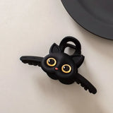 Lianfudai Cartoon Cat Hairpin for Women Black White Design Hair Clips Fashion Cute Claws Clip Fashion Hair Accessories Girls Gift