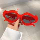 Lianfudai Vintage Flower Women Sunglasses 2024 New Stylish Irregular Shape Gradient Shades Trendy Luxury Brand Design Party Eyewear