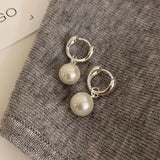 Lianfudai 2024 New Cute Pearl Studs Hoop Earrings for Women Silver Color Eardrop Minimalist Tiny Huggies Hoops Wedding Fashion Jewelry