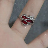 Lianfudai Irregular Red Crystal Glass Heart Aesthetic Rings for Women Y2K Gothic Animal Spider Ring Creative Grunge Jewelry Accessories