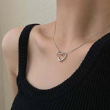 Lianfudai New Simple Hollow Love Heart Pendant Necklace for Women Fashion Creative Geometric Clavicle Chain Necklaces Party Jewelry Gift