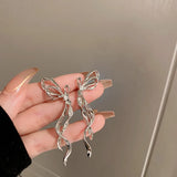 Lianfudai New Punk Style Bowknot butterfly Drop Earring for Woman 2024 Cool Metal Butterfly Earrings Aesthetic Jewelry Party Gift