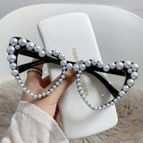 Lianfudai Fashion Retro Heart-Shaped Imitation Pearl Frame Sunglasses UV400 Women Cat Eye  Eyewear Trendy Beach Party  Sun Glasses