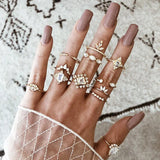 Lianfudai Fashion Cutout Moon Snake Vintage Turquoise Charm Ring New Jewelry for Party Trendy Flower Crystal Geometric Set Rings for Women