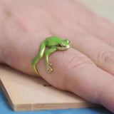 Lianfudai Mini Green Tree Frog Ring Frog Open Rings for Women Men Metal Cute Animal Adjustable Finger Ring Jewelry Birthday Party Gift New