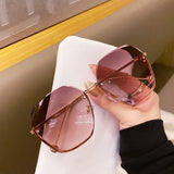 Lianfudai Remotenasa 2024 Summer Trendy Korean-style Women's Sunglasses No Frame Gradient Lens Sun Glasses Oversized Fashionable Eyewear Glasses