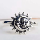 Lianfudai gifts for women  Cute Moon and Sun Shaped Women's Rings Fashionable Men's Women's Engagement Rings Boho Style Love Gifts for Friends Gathering