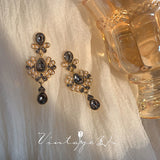 Lianfudai new personality and fashion temperament palace baroque water drop inlaid retro wind dark girl socialite earrings earrings