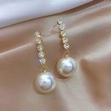 Lianfudai Christmas gifts ideas New Korean Design Trendy Sweet Cute Pearl Stud Earrings For Women Fashion Chic Big Elegant Earring Party Jewelry