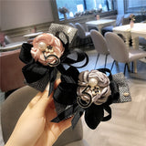 Lianfudai Camellia Barrette for Women Girl Flower Hair Clip Black White Hairpin Autumn Winter Hair Accessories Wholesale Drop Shipping