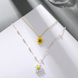 Lianfudai jewelry gifts for women hot sale new Fashion Pearl Chain Flower Pendant Necklace Female Bohemian Layered Small Daisy Necklace Jewelry Gift Accessories