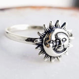 Lianfudai gifts for women  Cute Moon and Sun Shaped Women's Rings Fashionable Men's Women's Engagement Rings Boho Style Love Gifts for Friends Gathering