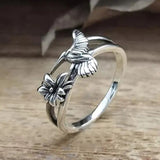 Lianfudai Delicate Fish Rings for Women Metallic Style Finger-ring Statement Jewelry Exquisite Fashionable Design Accessories Gift