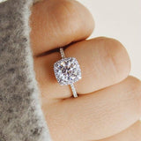 Lianfudai Christmas gifts ideas New Trendy Crystal Engagement Claws Design Hot Sale Rings For Women AAA White Zircon Cubic elegant rings Female Wedding jewerly
